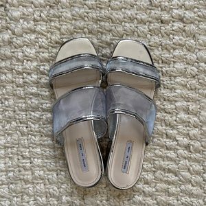 Metallic mesh sandals in 7.5